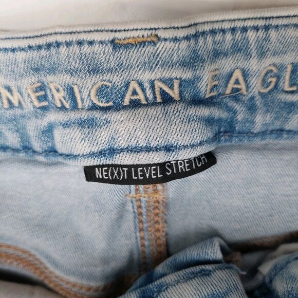American Eagle Womens Size 8 Short Blue Jeans Distressed Next Level Stretch - Picture 3 of 8